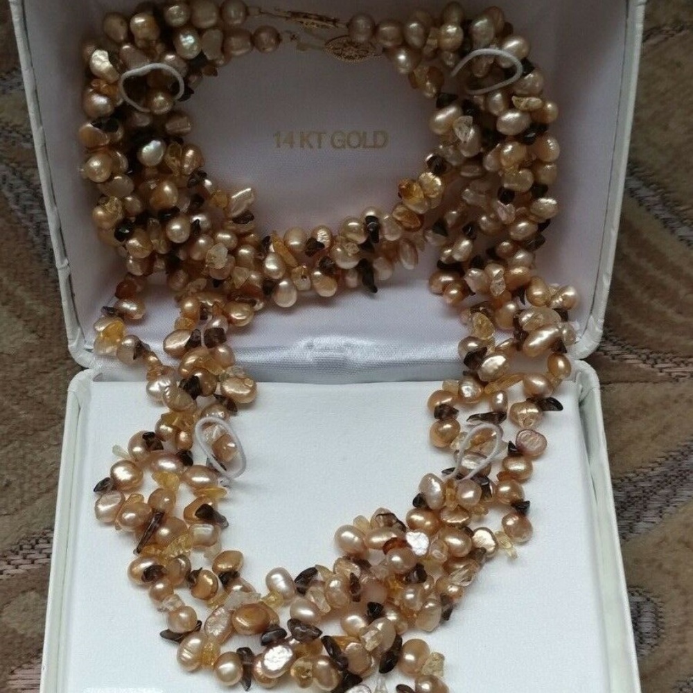 14 Karat Gold Necklace & Braclet with Nat Pearls
